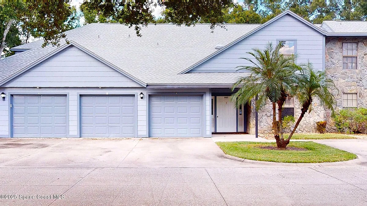 Building Photo - 9017 Manchester Ln #21E