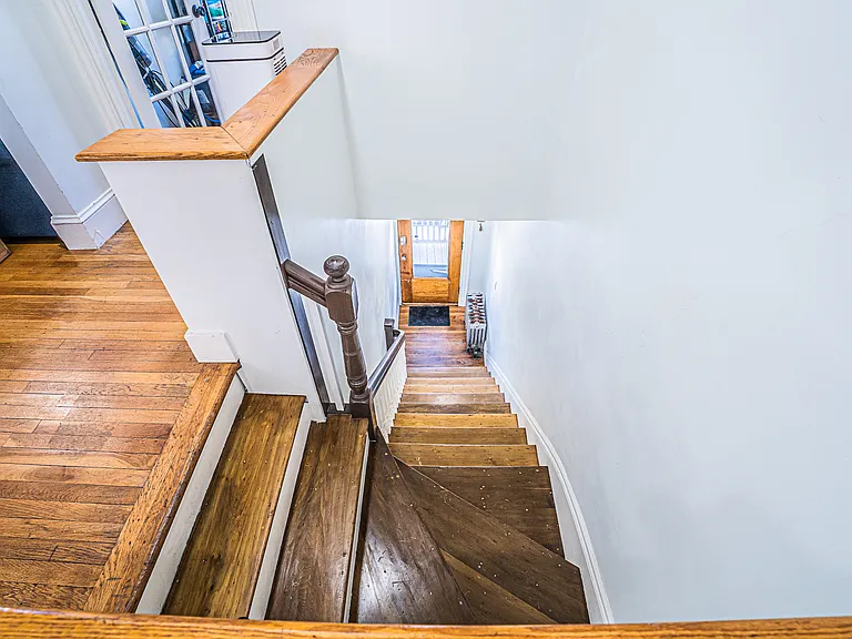 21 Wenham St #2 — Photo 10