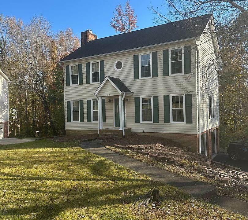 1st image of 1613 Round Hill Cir