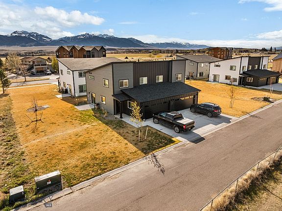 2nd image of 438 Vujo Ln