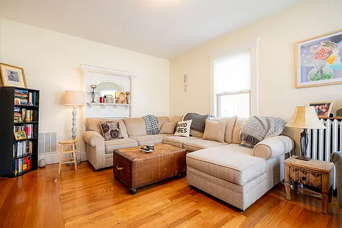 33 Mapleton St #1 Photo 1