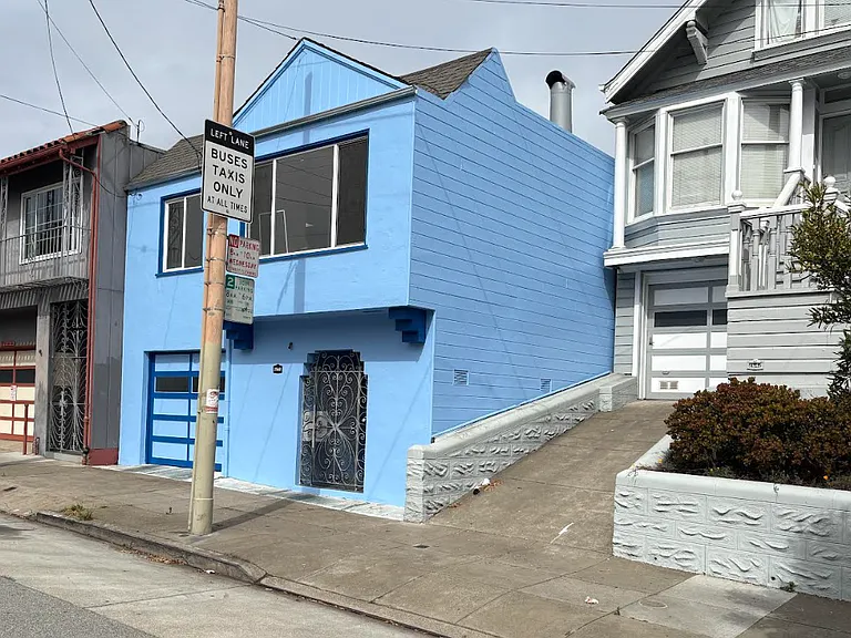 2646 San Jose Ave — Photo 2