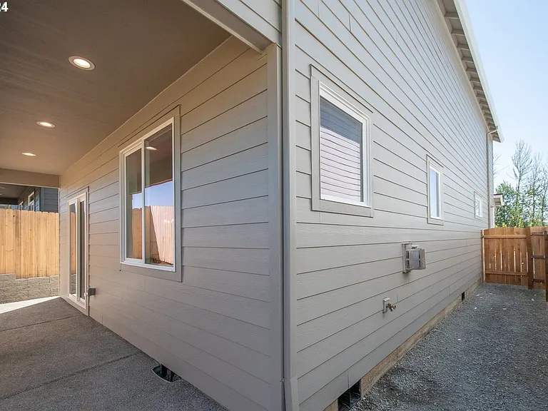 6914 N Madison Cir — Photo 4