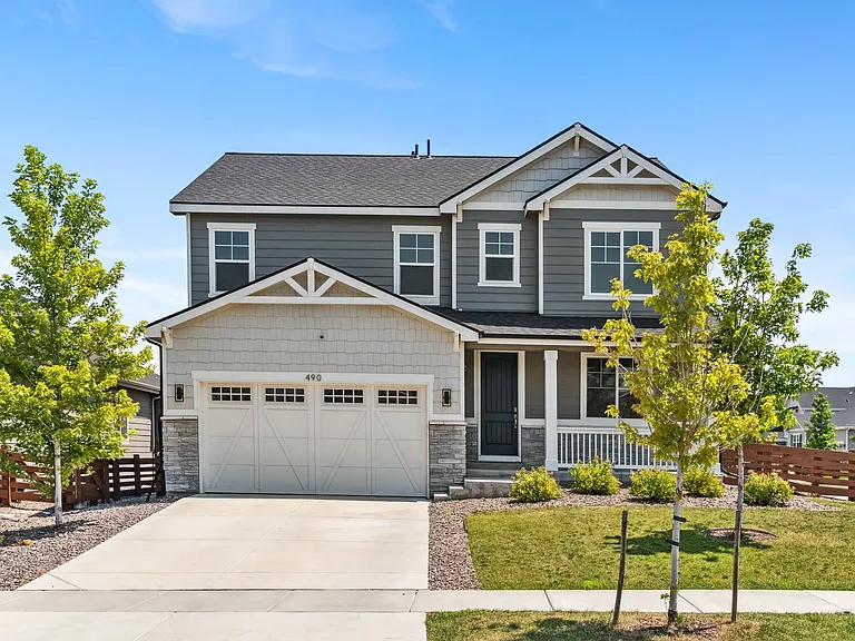 490 W Ridge Cir — Photo 1