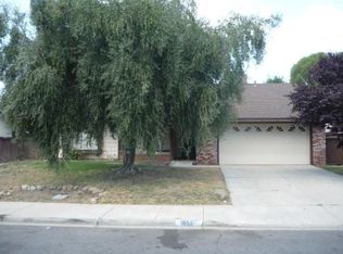 1055 Dolly Dr, Lake Elsinore, CA 92530