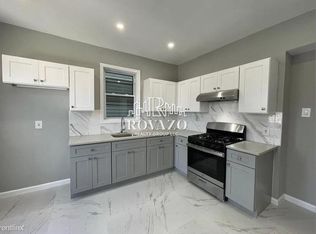 528 Grove St, Irvington, NJ 07111