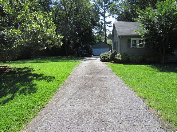 3rd image of 142 Griffin Dr