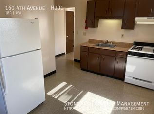 160 4th Ave #H301, Woonsocket, RI 02895