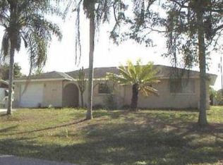 2208 Hibiscus Rd, Fort Myers, FL 33905