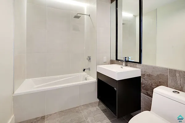 Rented by EXR | media 33