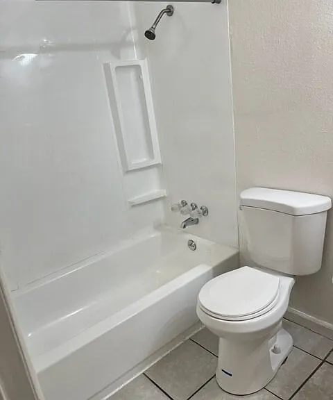 1223 N Dysart Rd #2 — Photo 24