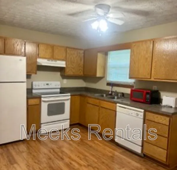 110 Mount Vernon Ln #COLONIAL 110 — Photo 2