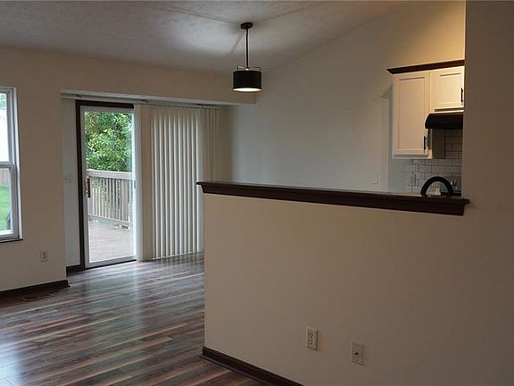3rd image of 6922 Spritz Ln