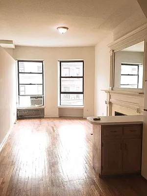 Rented by Oxford Property Group | media 35