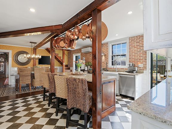 5th image of 3 Cottage Ct