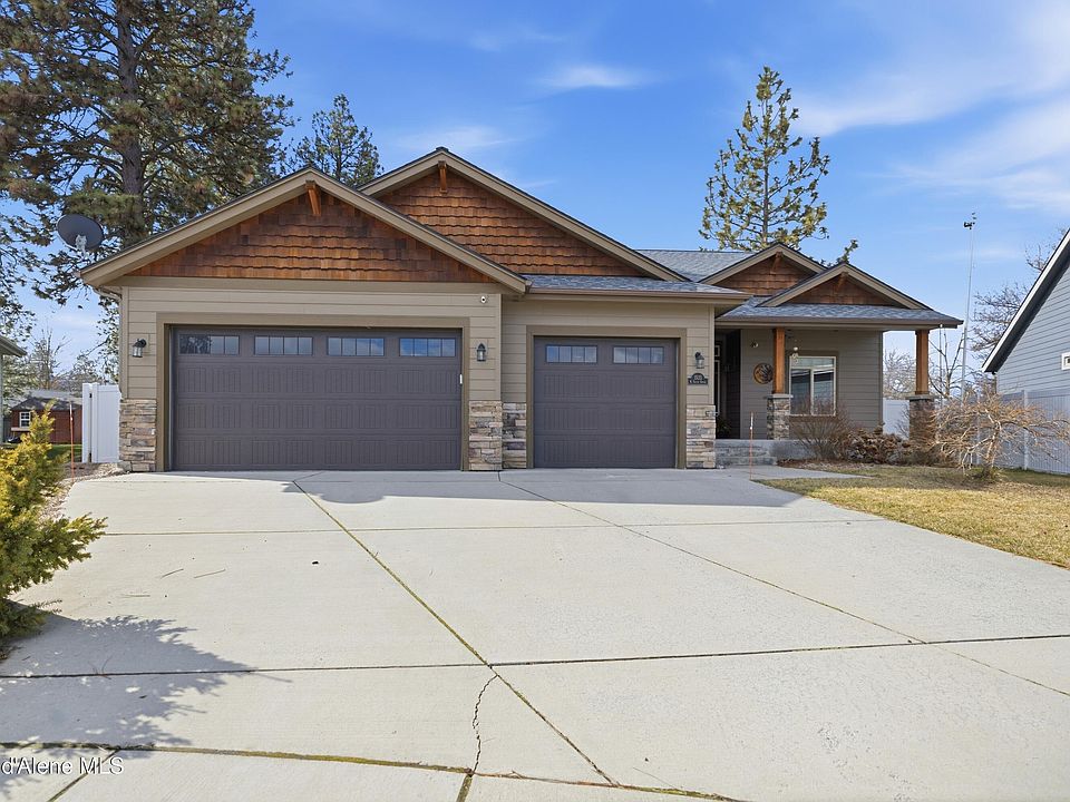 1st image of 1535 N Tatum Dr