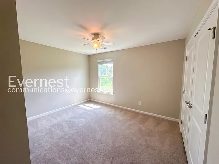206 Welcombe St — Photo 16