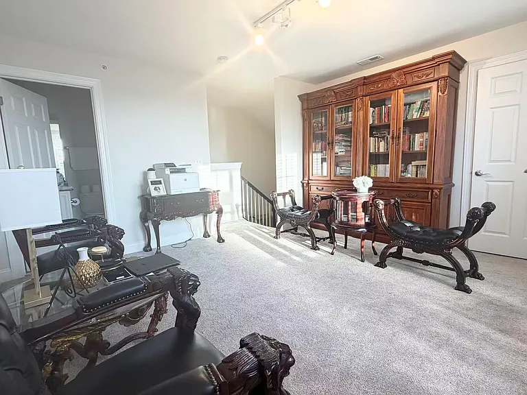 10410 Sablewood Dr #111 — Photo 26