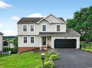 142 Stratford Ct, New Stanton, PA 15672