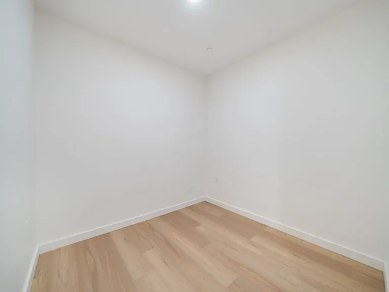 931 Carroll St #1007 — Photo 6