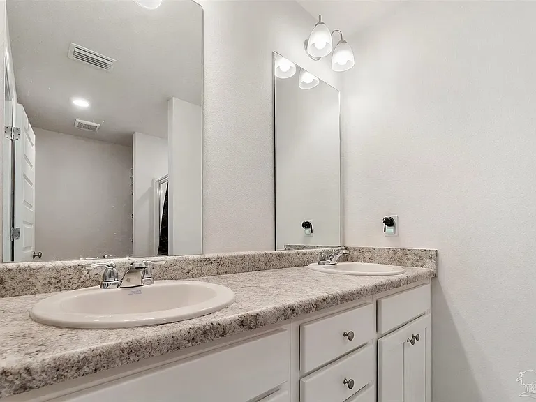 1226 Fairchild Village Dr — Photo 12
