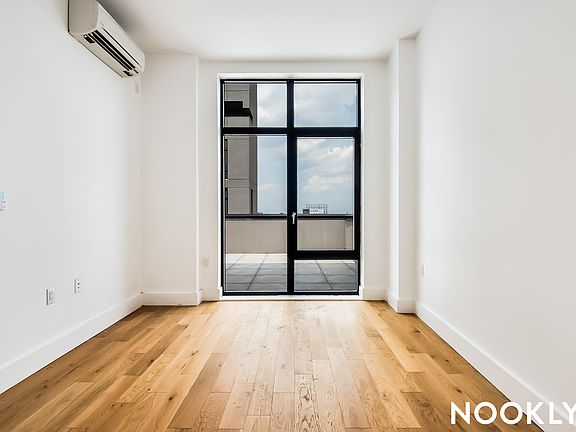 4th image of 38-38 32nd St #1066