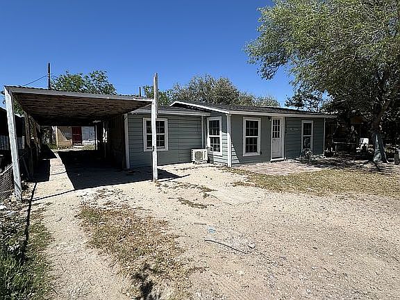 2nd image of 301 N Oscar St