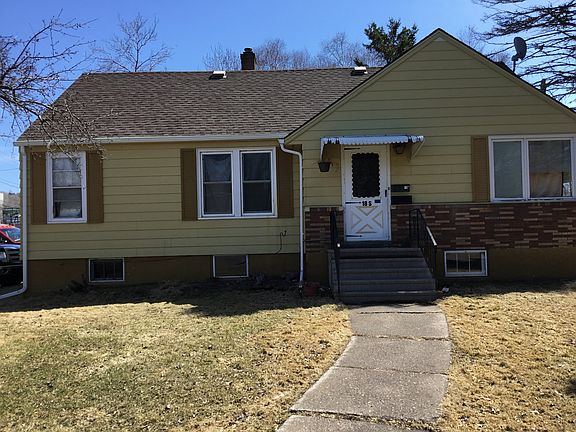 3rd image of 18 S Basswood Ave