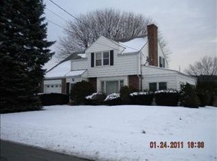 45 Blossom Ln, Schuylkill Haven, PA 17972