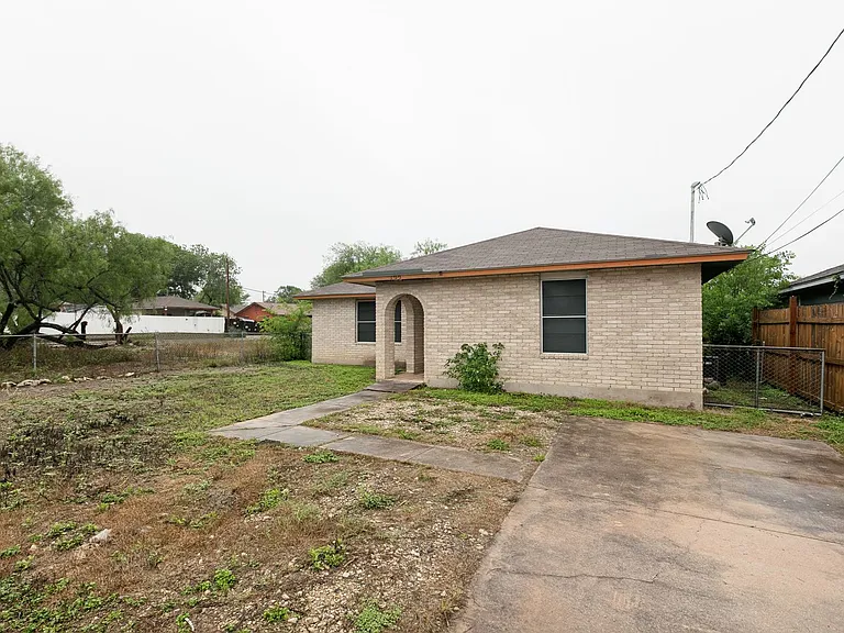 122 Surrels Ave — Photo 3