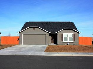 6607 Mission Ridge Dr, Pasco, WA 99301