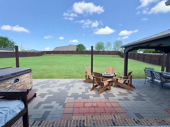 2nd image of 319 Terra Plains Dr