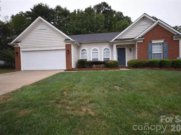 3703 Sipes Ln, Charlotte, NC 28269