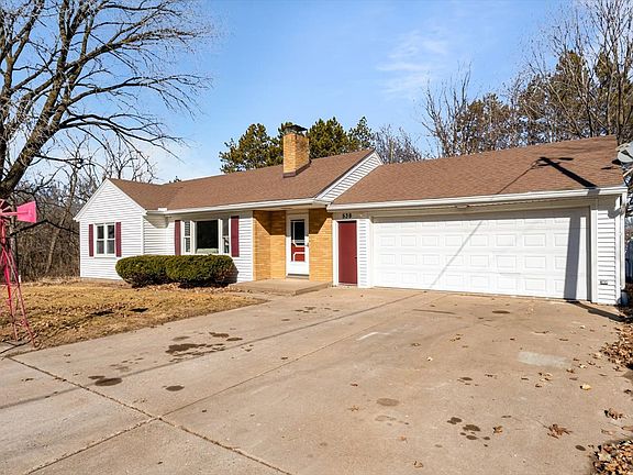 3rd image of 538 Schroeder Rd