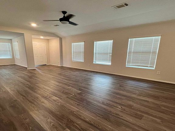 4th image of 4509 Auburn Landing Cir