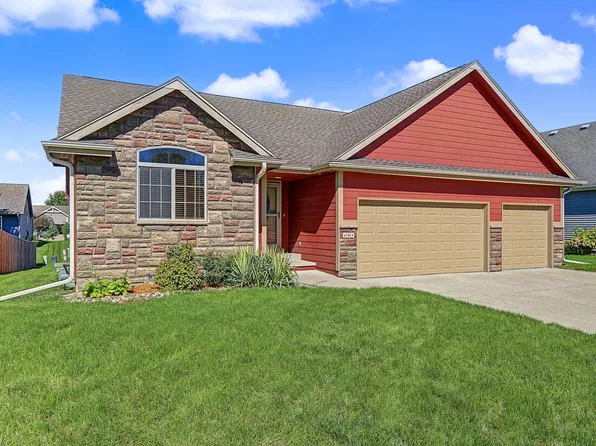 404 SW Springfield Dr, Ankeny, IA 50023