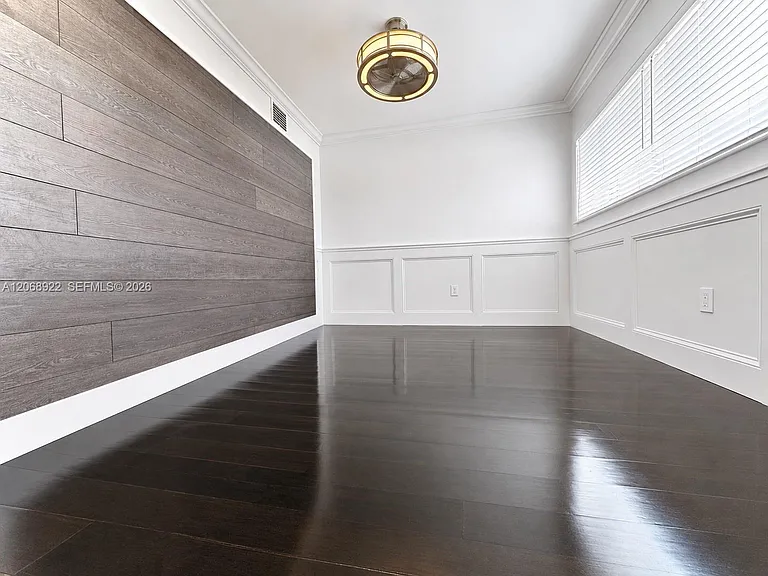 1700 NW North River Dr #805 — Photo 15