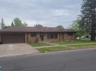 3112 Outer Dr, Hibbing, MN 55746