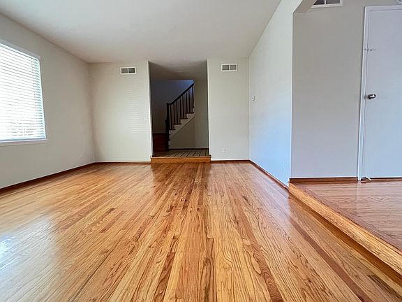 5th image of 893 Rubis Dr
