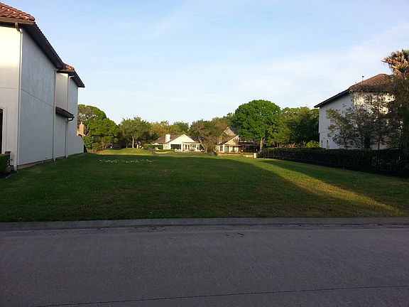 Nice big waterfront lot!