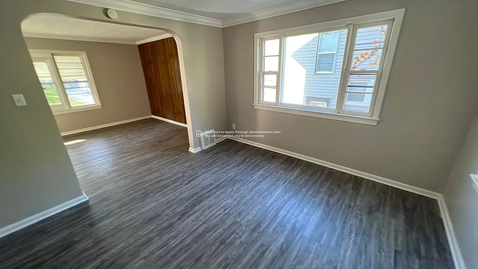 3 bed, 1.0 bath, 1215 sqft, $1,350 — Photo 2