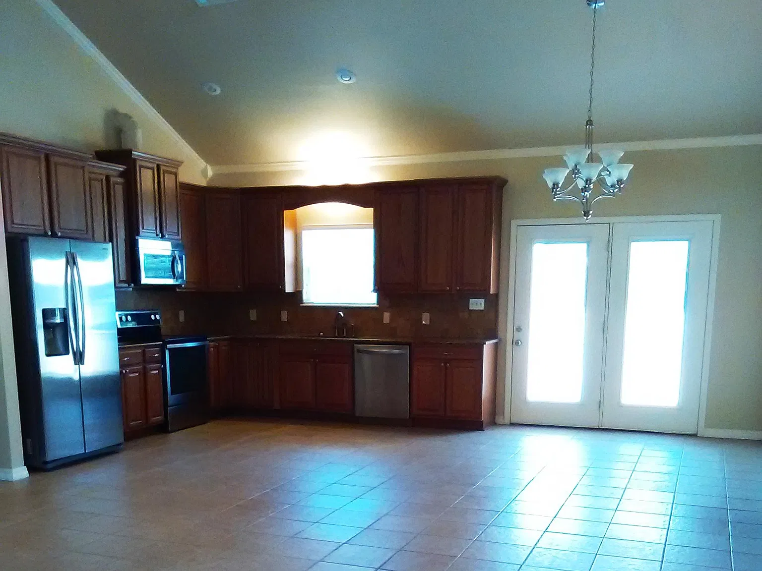 3 bed, 1687 sqft, $1,500 — Photo 3