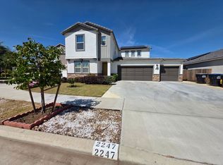 2247 S Manzanita Ct, Visalia, CA 93292
