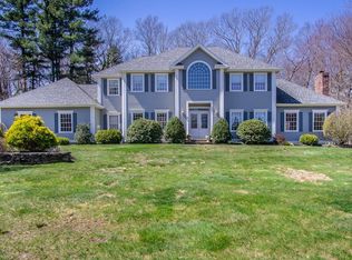 5 Suffolk Cir, Andover, MA 01810