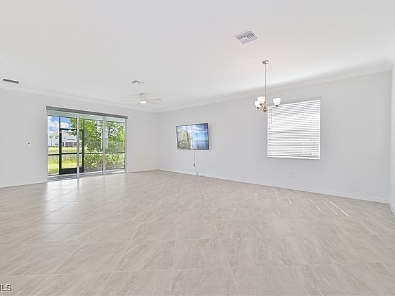5th image of 17860 Woodland Ct