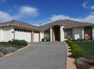 252 Bellerive Dr, Eagle Pt, OR 97524