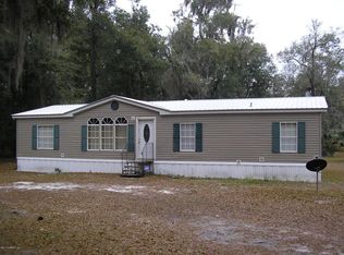 393 Sisco Dirt Rd, Satsuma, FL 32189