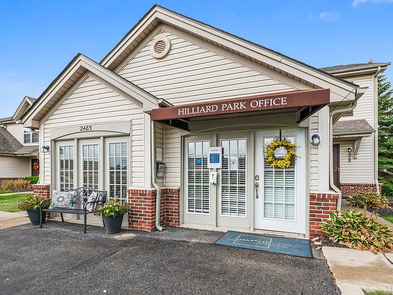 08_Exterior_HilliardPark_2021_Exterior05