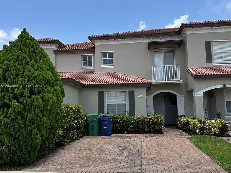 15305 SW 89th Ter #0 — Photo 1
