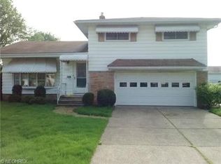 3505 W 213th St, Fairview Park, OH